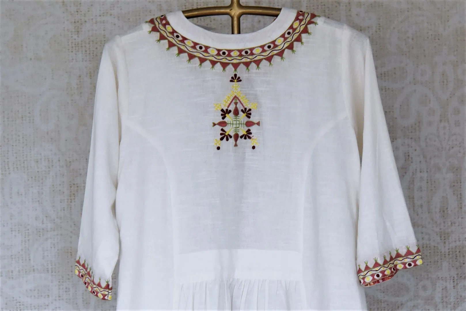 502675 White Asymmetric Cotton Kurta with Peach Salwar