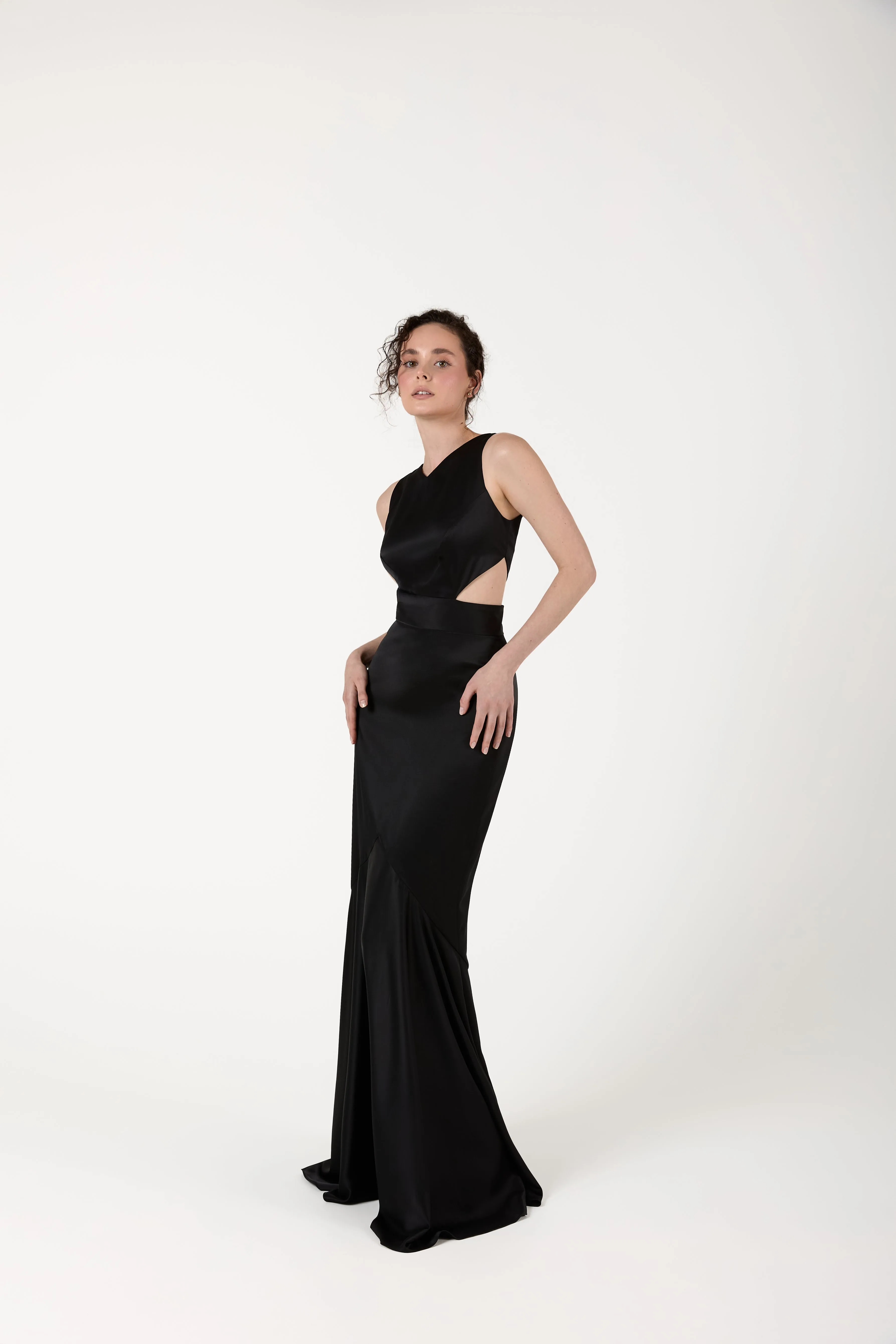 Black asymmetric Drop 016