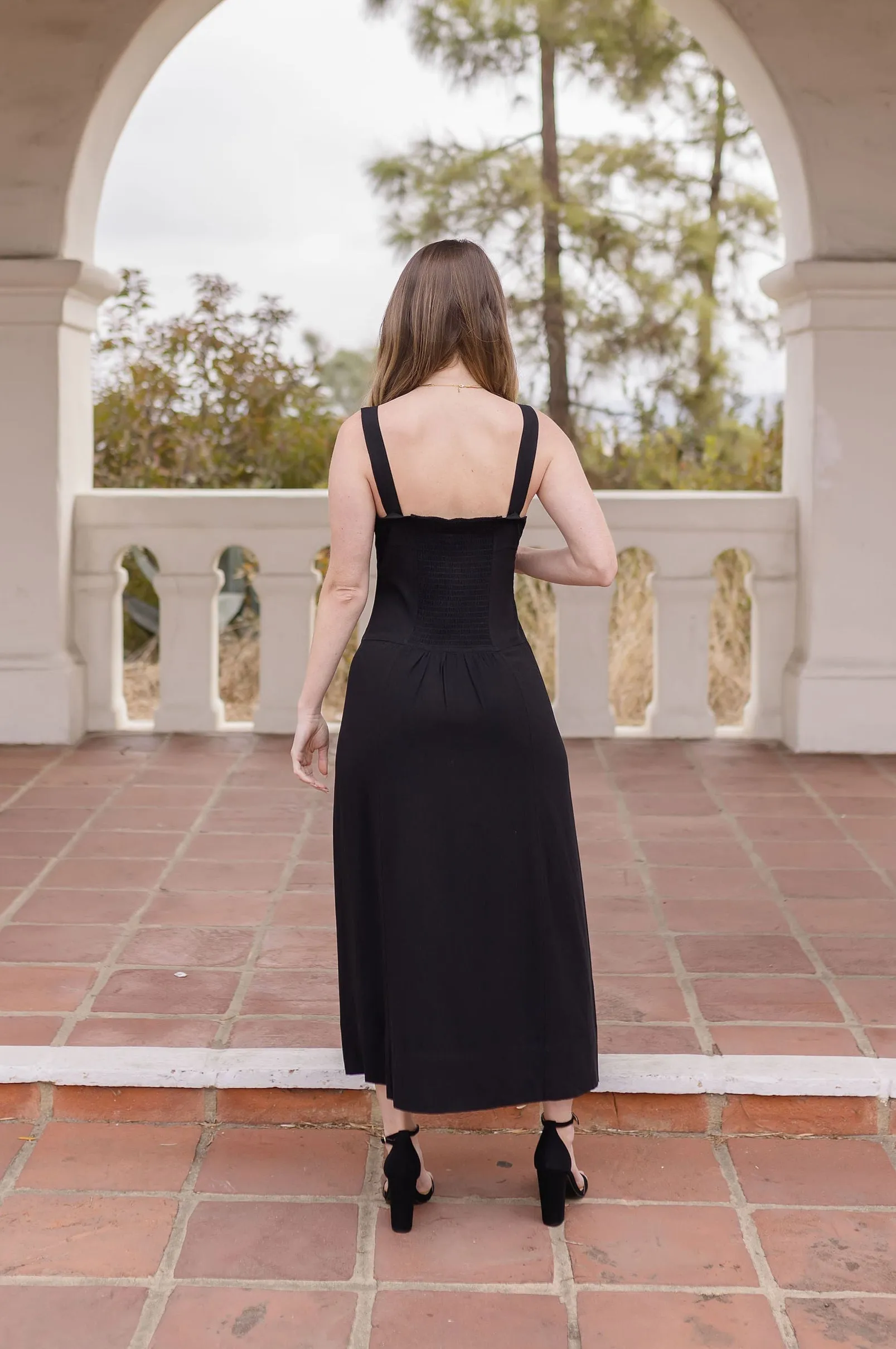 Carolyn Sleeveless Linen Button Down Front Midi Dress Black
