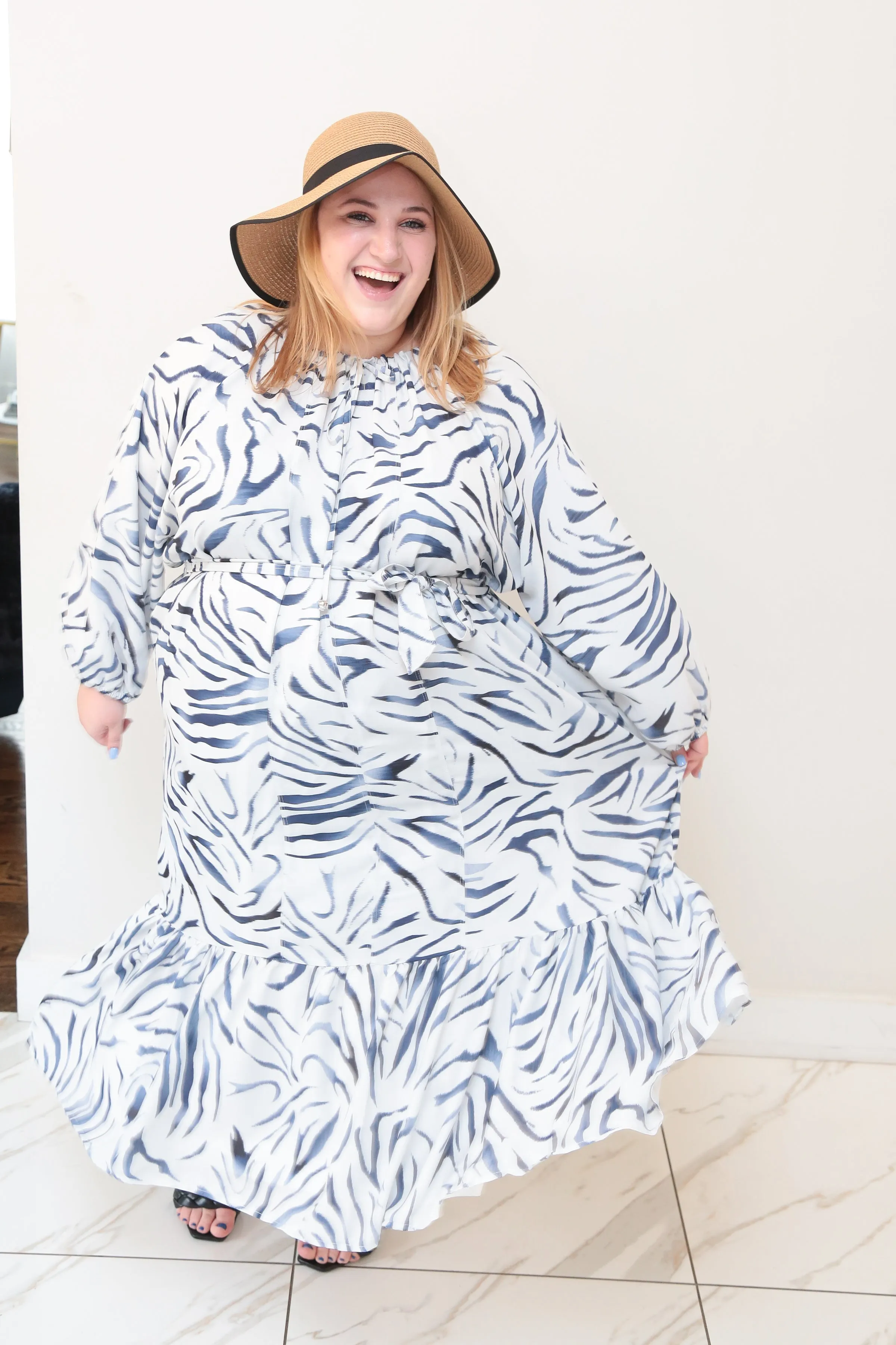 The White and Blue Dress